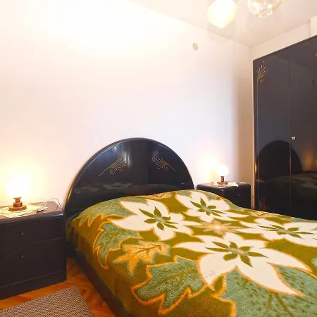 Apartmán Franko 1586 *