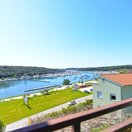 Apartmán Franko 1586 *