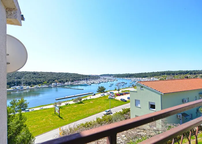 Apartmán Franko 1586 *