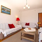 Apartamento Franko 1586 Pula