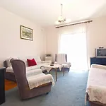 Franko 1586 Apartamento