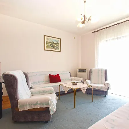 Franko 1586 Apartment